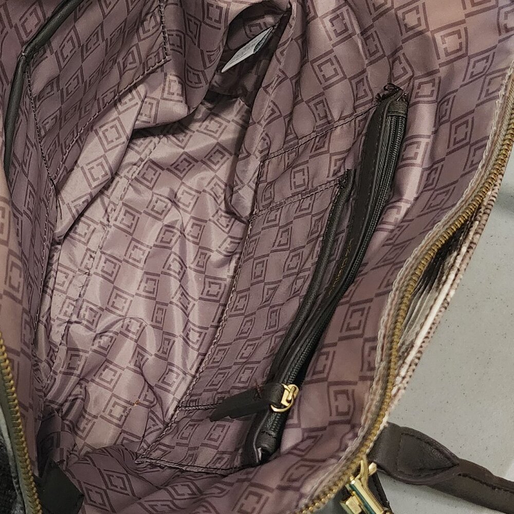 Liz Claiborne Handbag with Shoulder Strap - Picture 6 of 8